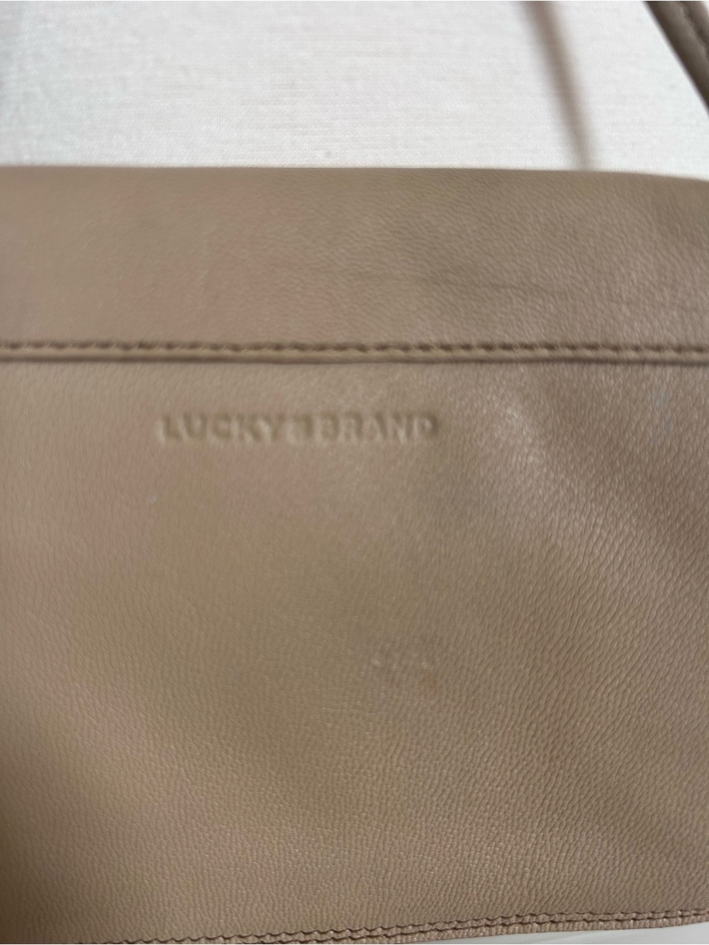Lucky Brand Vintage Taupe 100% Leather Convertible Wallet Crossbody Purse Bag - Picture 4 of 15